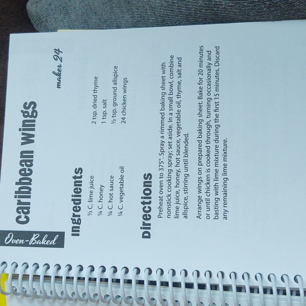 Assorted Recipe Book Collection - Picture 7 of 7